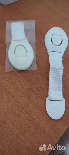 Блокировка открывания ящиков для малышей