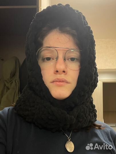 Капор вязаный