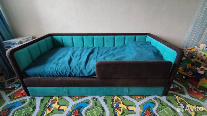 Мягкая кровать-диван с ящиком