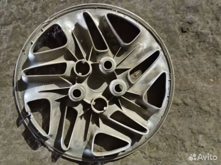 Колпак колеса R16 Dodge Intrepid 1998-2004