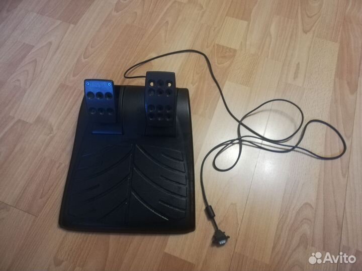 Игровой руль logitech driving force gt 900