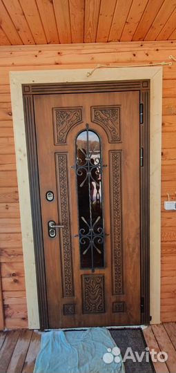Дверь входная для дома Дверь Рим с ковкой