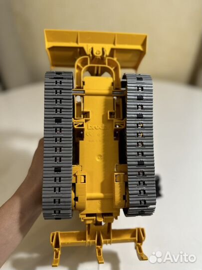 Бульдозер bruder