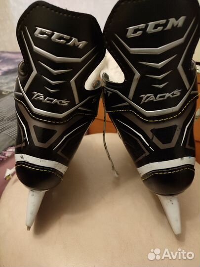 Коньки хоккейные CCM детские 31 размер