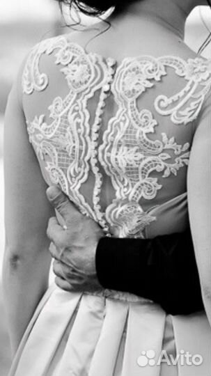 Свадебное платье 44-46 бу
