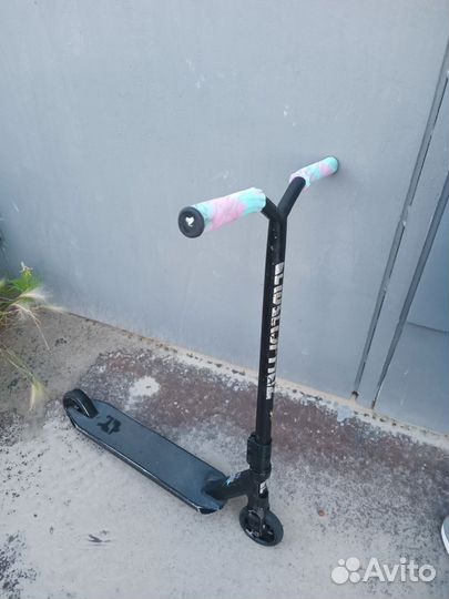 Трюковой самокат