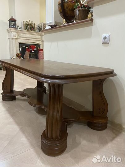 Журнальный столик