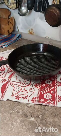 Чугунная сковорода-гриль