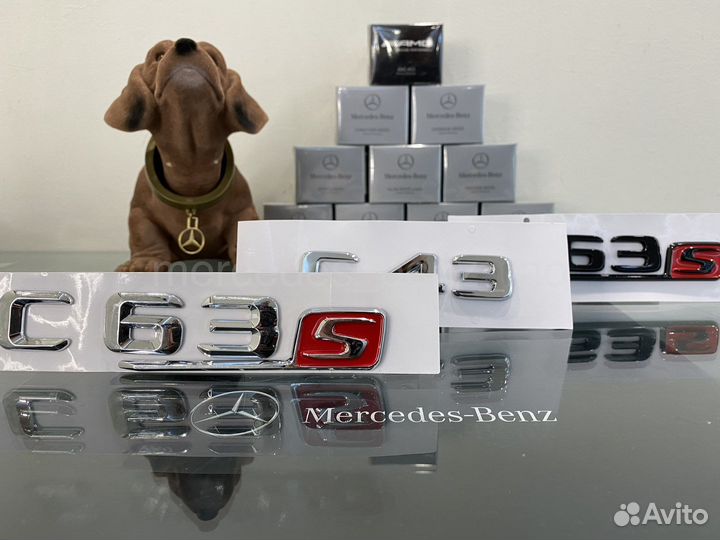 Шильдик C43 Mercedes Benz на крышку багажника