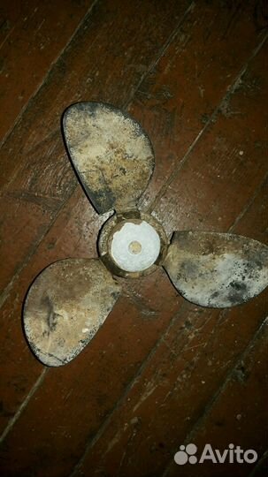 Винт гребной flexofold