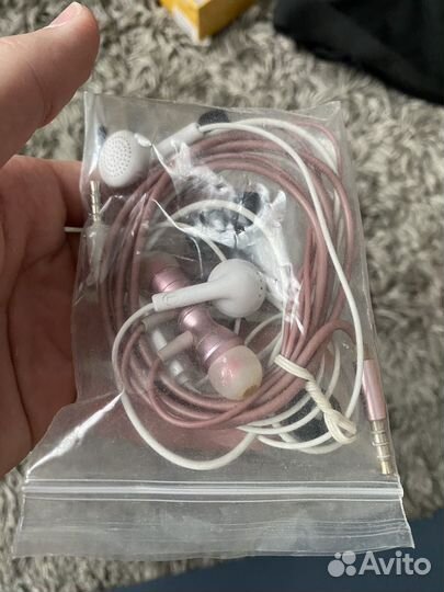 Наушники проводные