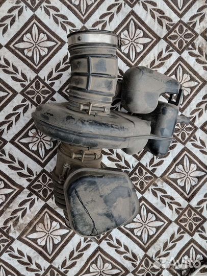 Корпус воздушного фильтра Nissan Teana J31