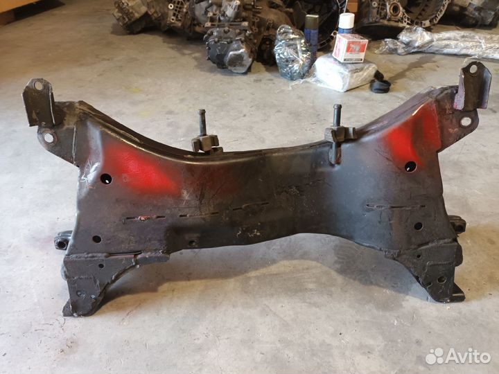 Подрамник передний Mitsubishi Lancer 9