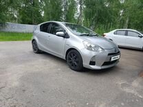 Toyota Aqua 1.5 CVT, 2012, 152 000 км, с пробегом, цена 910 000 руб.