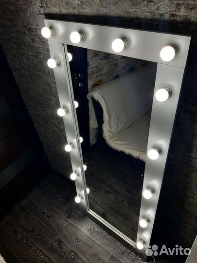 Гримерные зеркала на заказ