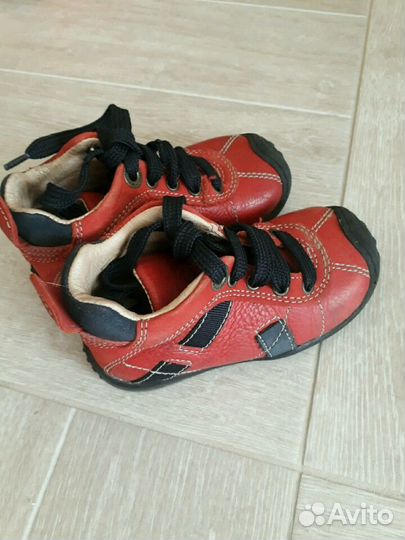 Детские кроссовки Primigi