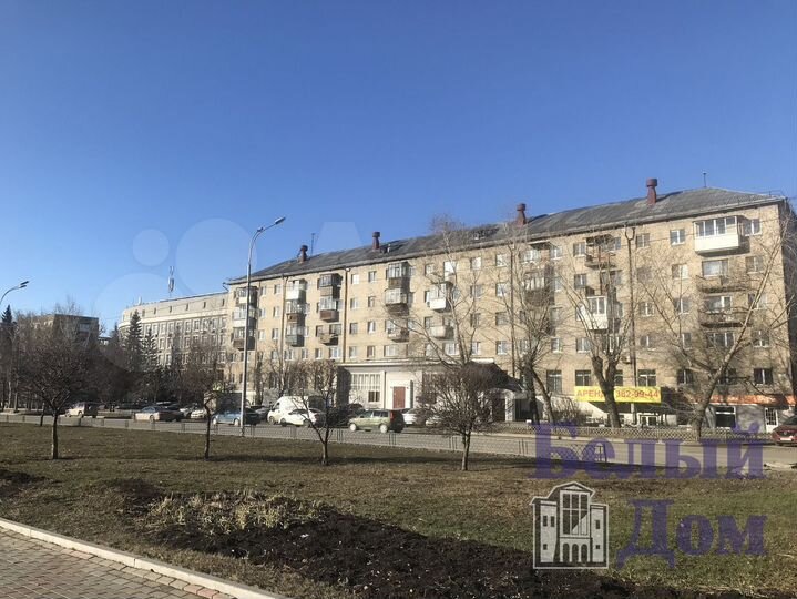 Сдам торговое помещение, 257 м²