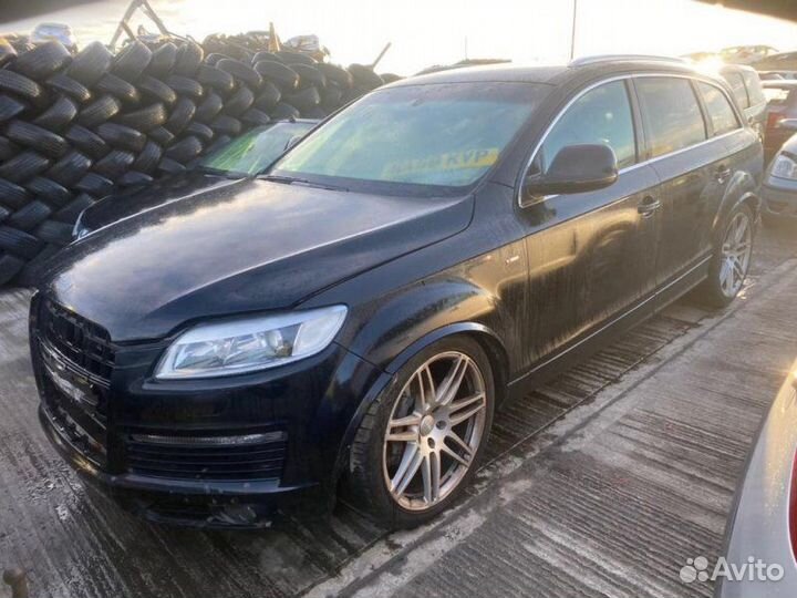 Рампа топливная Audi Q7 4LB casa 2008