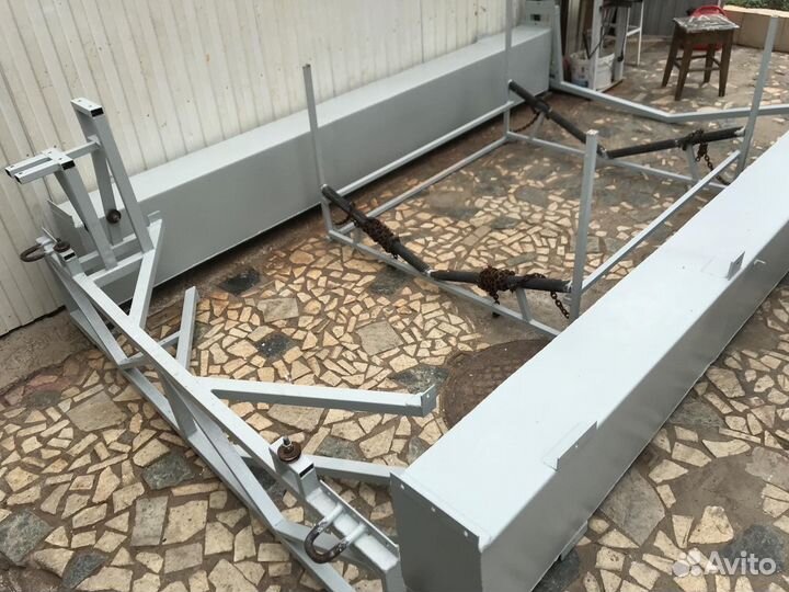 Понтон для гидроцикла