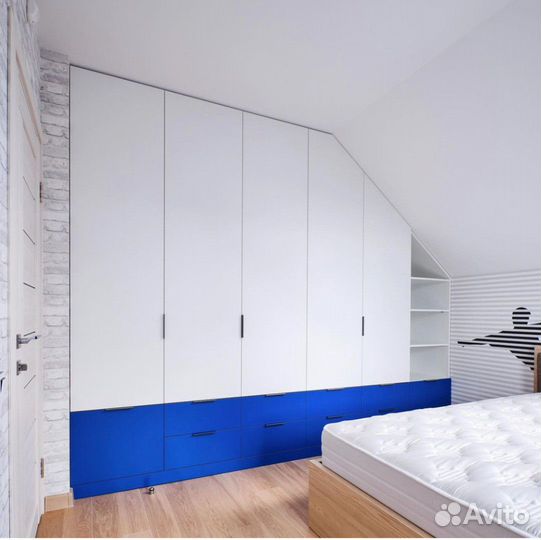 Распашной шкаф в спальню