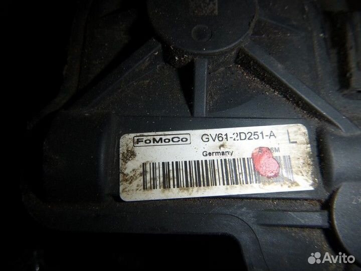 Суппорт задний левый ford kuga II 2012