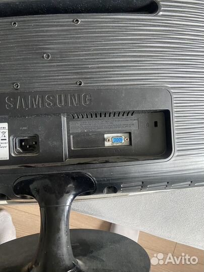 Монитор samsung