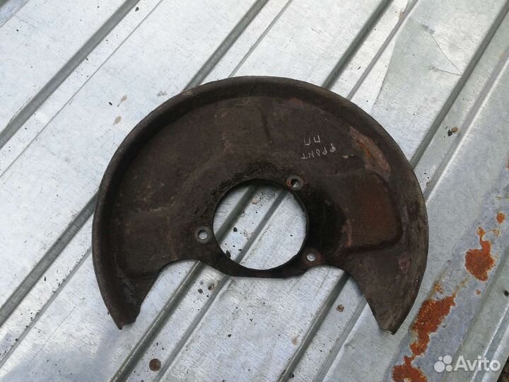 Щит тормозной передний Опель Фронтера А