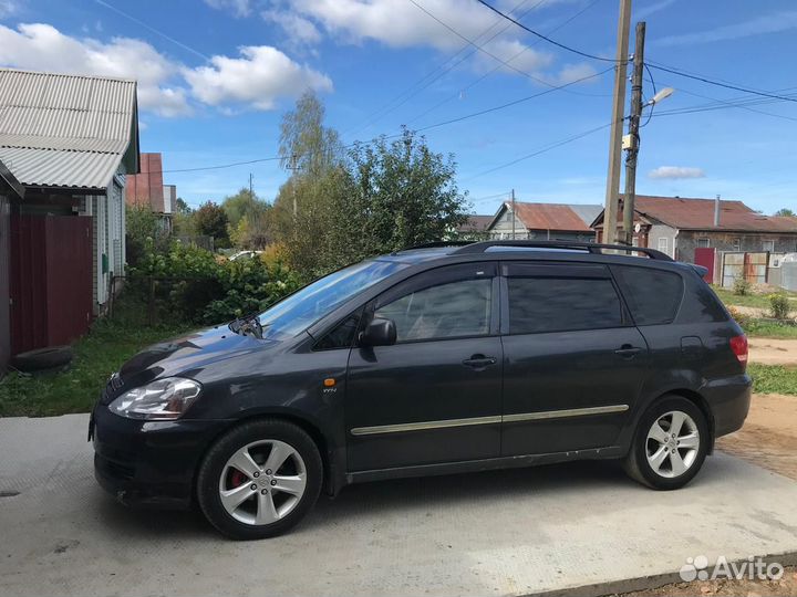 Toyota Avensis Verso 2.0 AT, 2002, 307 261 км