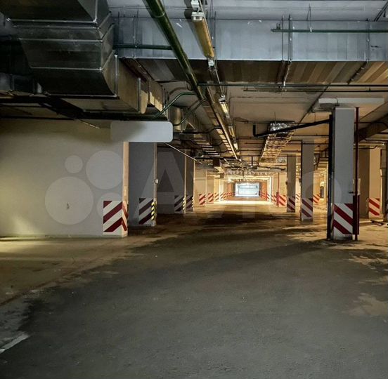 Машиноместо, 12 м²