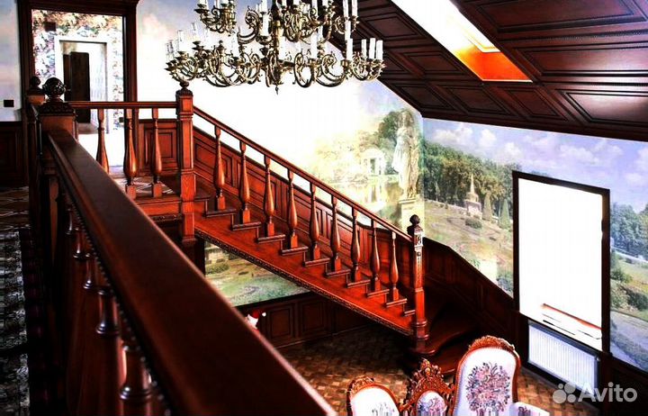 Деревянный потолок из массива дерева