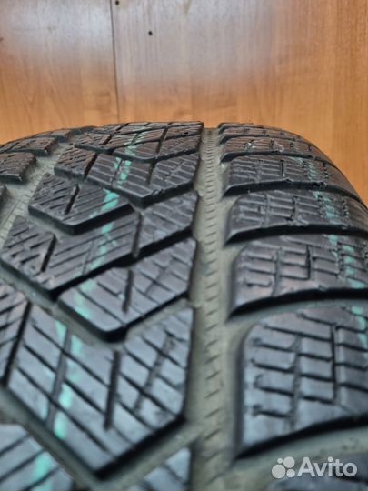 Pirelli Scorpion Winter 235/60 R18