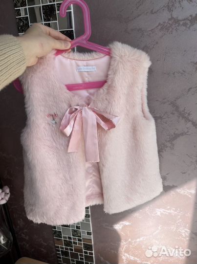 Жилетка для девочки праздничная