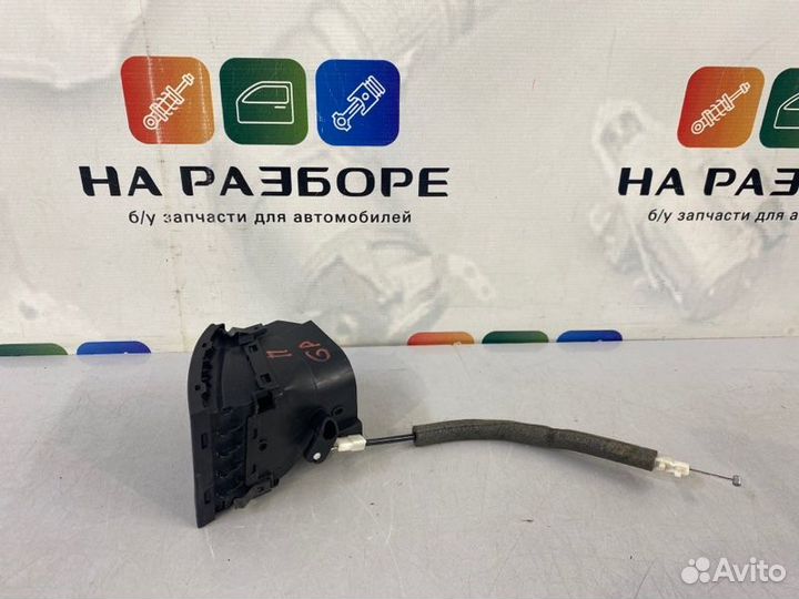 Дефлектор на торпедо правый Volkswagen Touareg GP