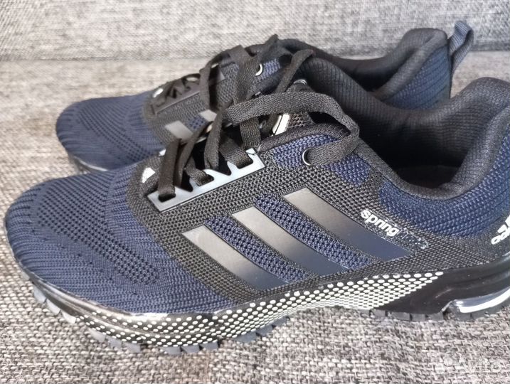 Кроссовки мужские 44 размер новые