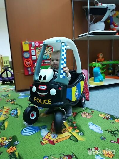 Машина-каталка Little Tikes