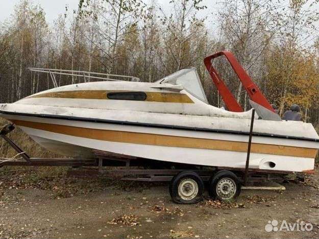 Катер водомётный каютный