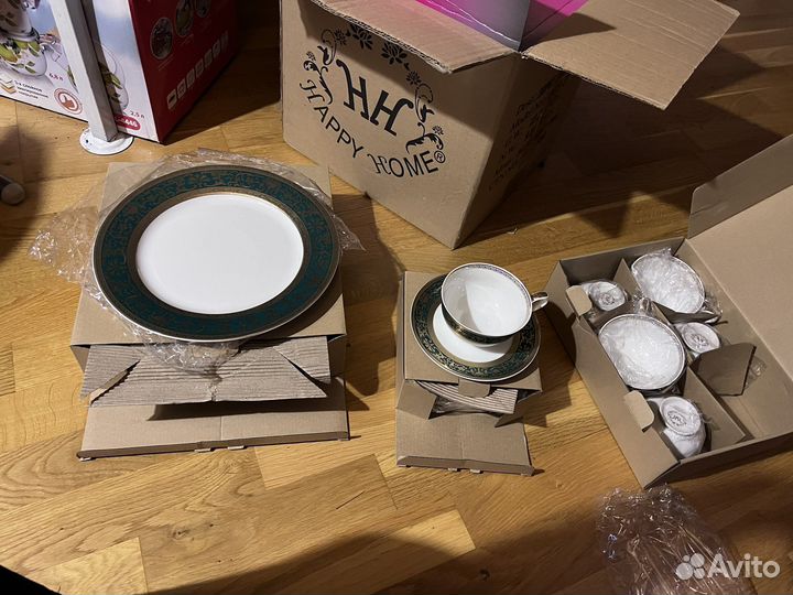 Столовый сервиз новый