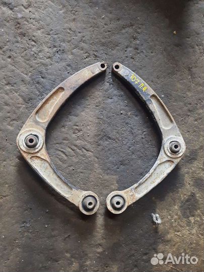 Рычаг передний Peugeot 307 пежо 307