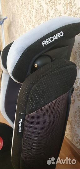 Автокресло Recaro Monza Nova (15-36кг) isofix