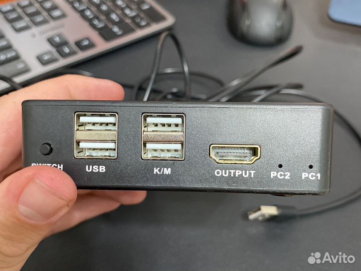 USB KVM switch (переключатель мониторов)