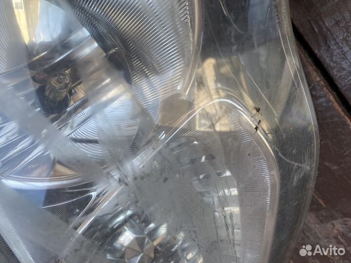 Фара правая на honda civic 4d