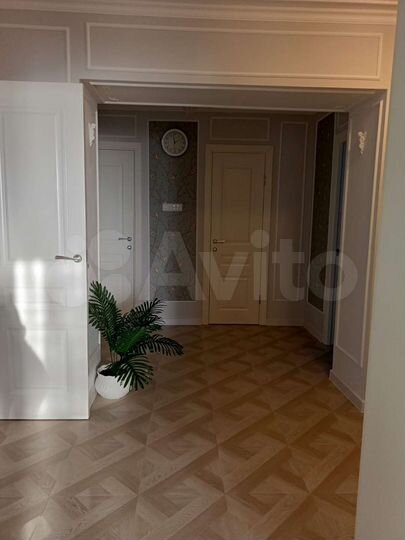 3-к. квартира, 92 м², 5/5 эт.