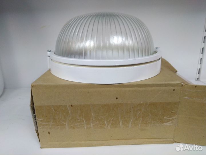 Светильник настенно-потолочный Круглый 100 Вт