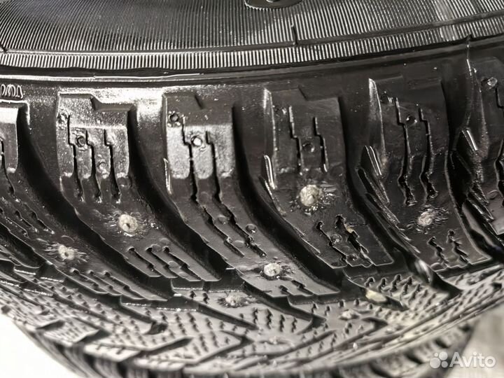 Nokian Tyres Nordman 8 SUV 215/55 R17 98V