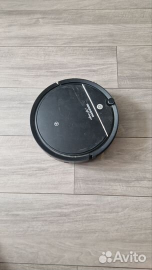 Робот пылесос redmond