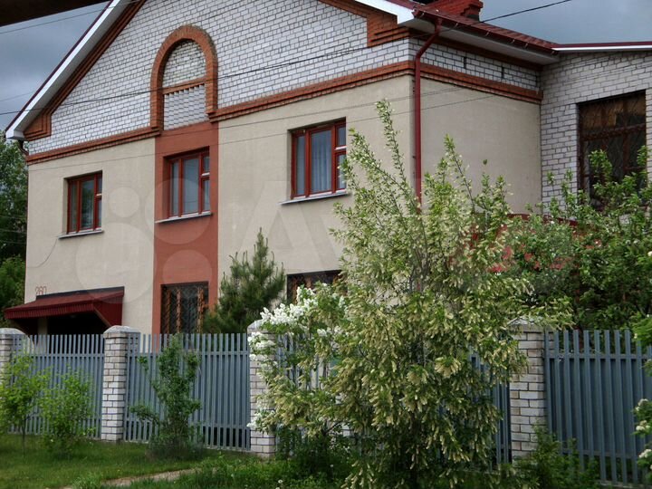 Дом 320 м² на участке 10 сот.