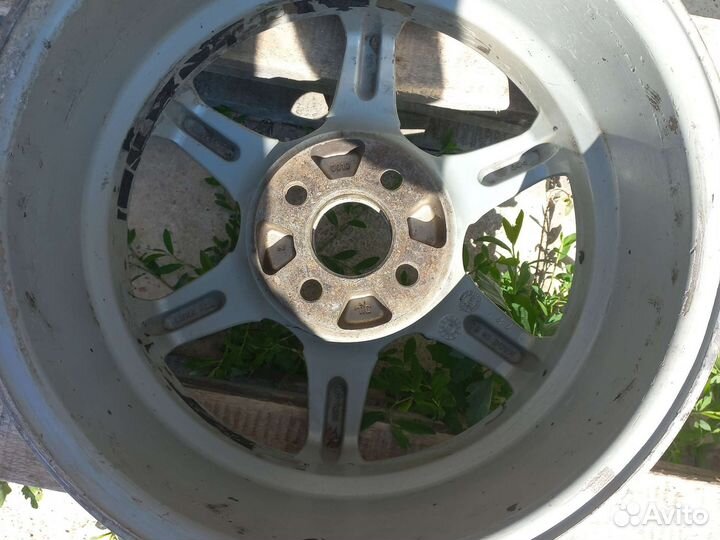 4/100 r15 6 5j et39 dia56.5 литой диск
