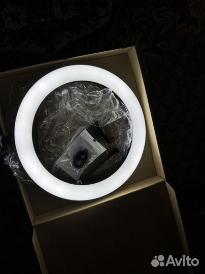 Кольцевая лампа 32см