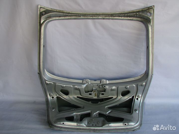 Skoda Rapid Дверь крышка багажника 2012-2020