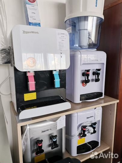 Кулер для воды настольный новый